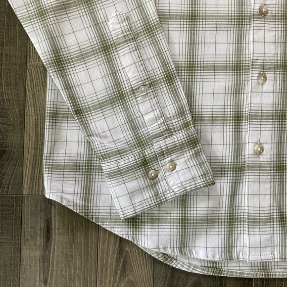 NWOT Bonobos Washed Button Down Long Sleeve Shirt
Men’s MEDIUM
Olive Green White - Picture 2 of 6